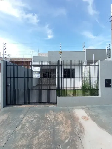 Casa 03 Dormitórios - Cozinha Planejada e Área Gourmet - Sarandi/PR