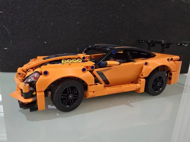Lego Corvette Technic - Carro Esportivo Laranja