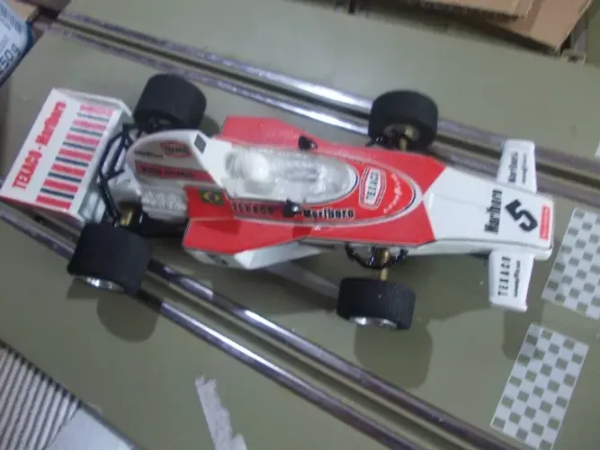 Autorama Mclaren M23 /  E A R