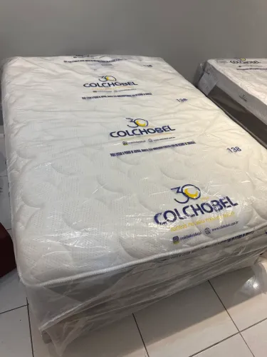 Colchão e box casal