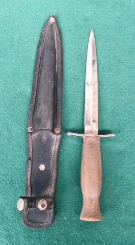 Antigo Punhal