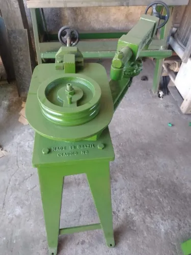 Viradeira de virar tubo R$ 2.500,00 em excelente estado.