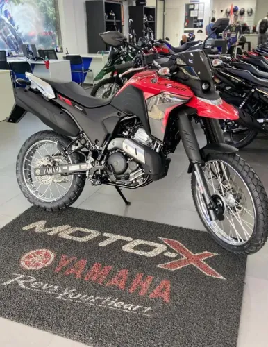 Lander  connected 2025 Mari yamaha motox