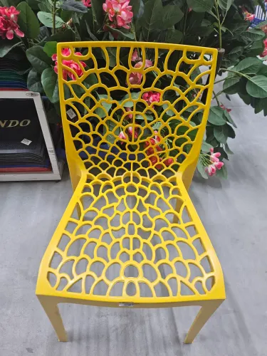 Cadeira Amarela Design Moderno - Conforto e Estilo!