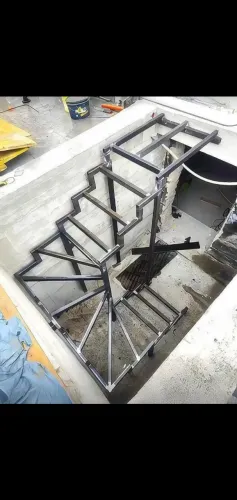 Escadas de ferro * 