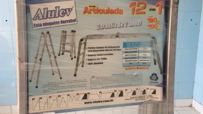 Escada Articulada Alulev 12 degraus 12 posições de uso