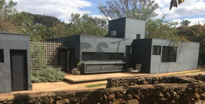 Chácara com 3 Dormitórios (1 Suíte) à Venda no Centro de Brotas - São Paulo/SP