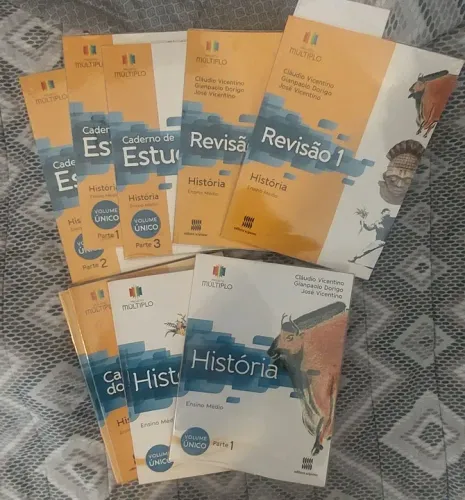 Livro didatico projeto Múltiplo história
