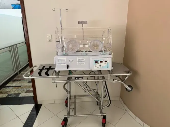 Incubadora de Transporte Neonatal - OLIDEF