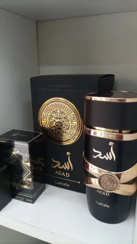 PERFUME IMPORTADO ÁRABE LATTAFA ASAD BLACK 100 ML, GANHE UM BADEE DE 30 ML 