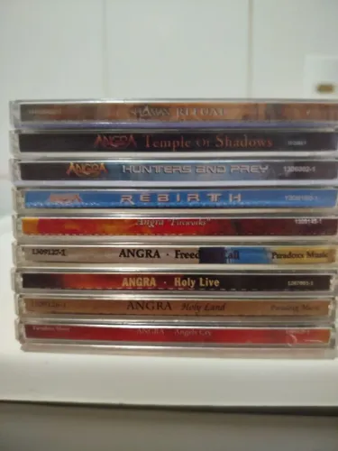Coleção cds do Angra