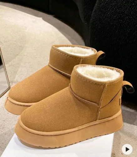 Bota UGG Bege - Conforto e Estilo!