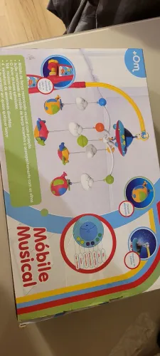 Móbile Musical Infantil - Brinquedo de Berço com Projeção de Estrelas