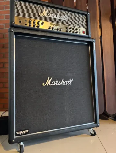 Amplificador Marshall e Caixa Reta
