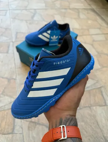 Chuteira society Adidas Predador
