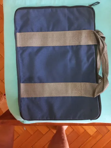 Pasta/Maleta de notebook azul com alças