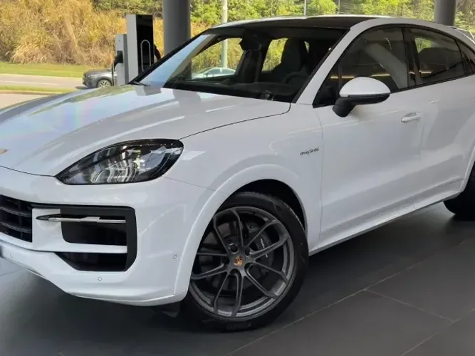 Porsche Cayenne Coupe E-hybrid 3.0 V6 462cv 2025