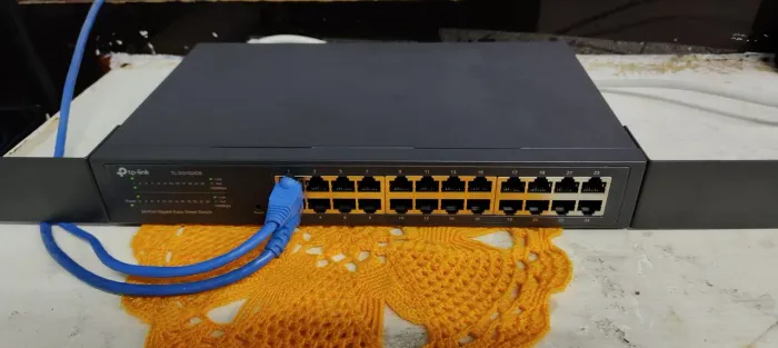 Switch TP-LINK 24 portas gigabit semi novo
