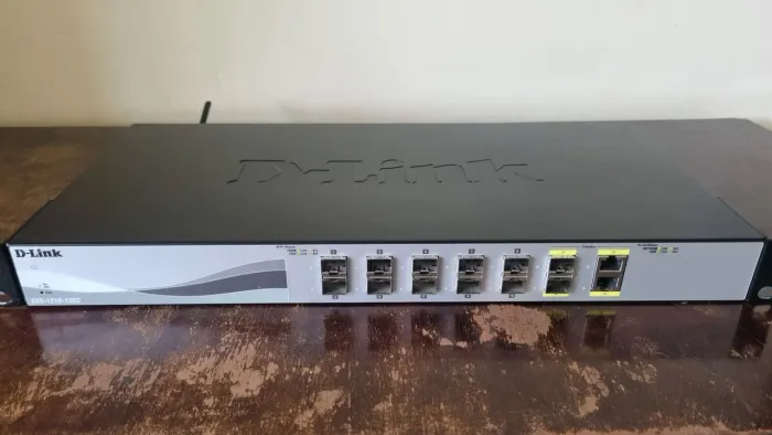 Switch DXS-1210-12SC Interface10 portas 10G