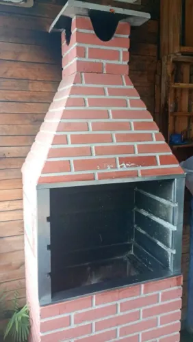 Vende-se Churrasqueira