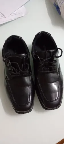 Vendo sapato social infantil importado