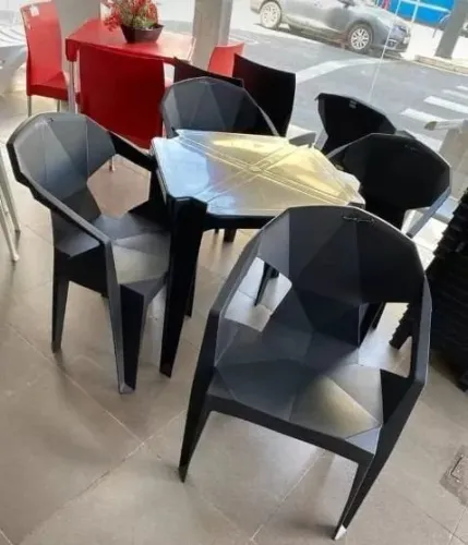 CAIDEIRA DE PLÁSTICO DIAMOND JR 