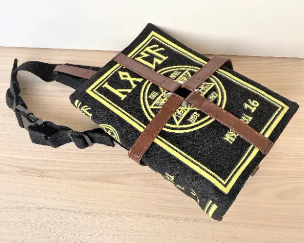 Bolsa Transversal de Lona Estampada - Edição Limitada, Estilo Alternativo