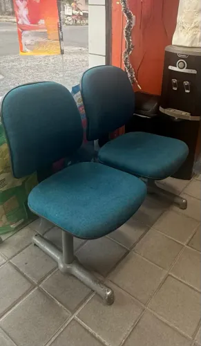 Cadeira dupla longarina