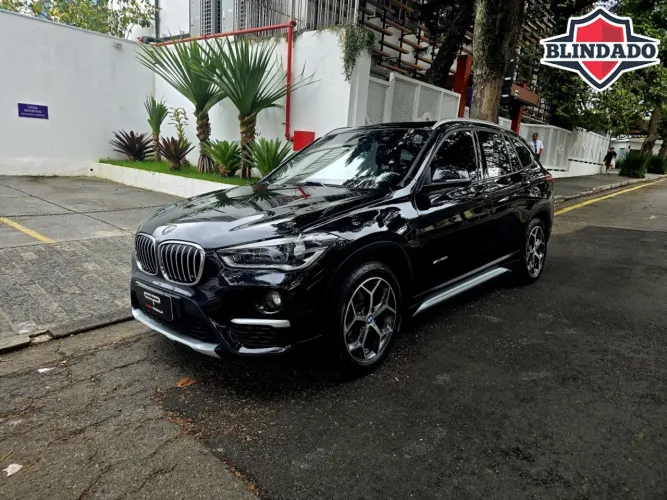 BMW X1 Sdrive 20I X-line 2.0 TB Active Flex 2018