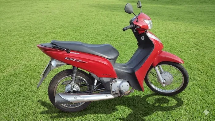 Biz ES 2015 exclusiva, única dona, somente alguns detalhes mínimos de uso.