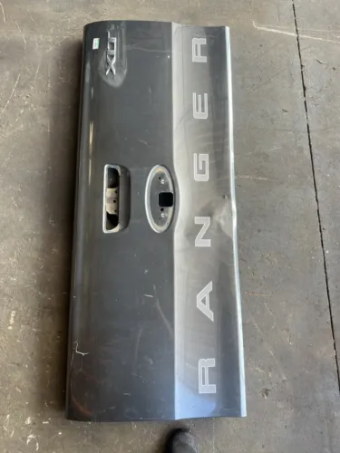 Tampa Traseira Ford Ranger 2018 Original C/ Detalhe
