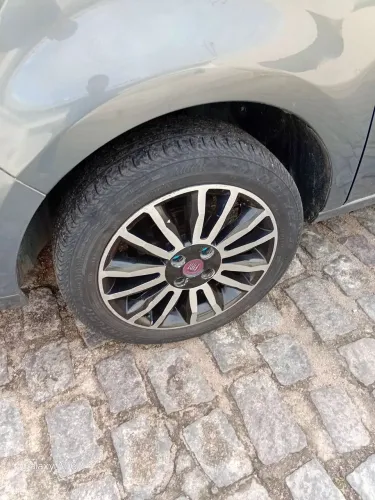 Vende-se rodas 16 outro em rodas 17