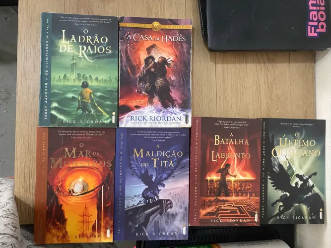 coleção percy jackson + extra 