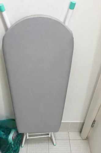 Tábua de Passar Roupa Dobrável | Muito Conservada | Estrutura Reforçada