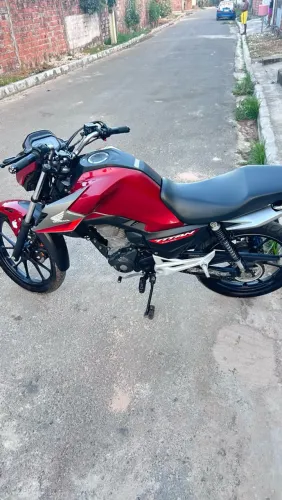 Titan 160 ano 2025