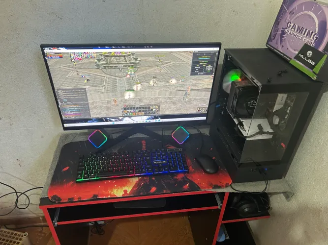 Pc gamer completo com mesa e tudo