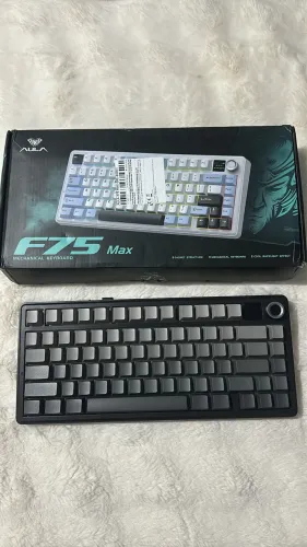 Teclado gamer Mechanical AULA F75MAX