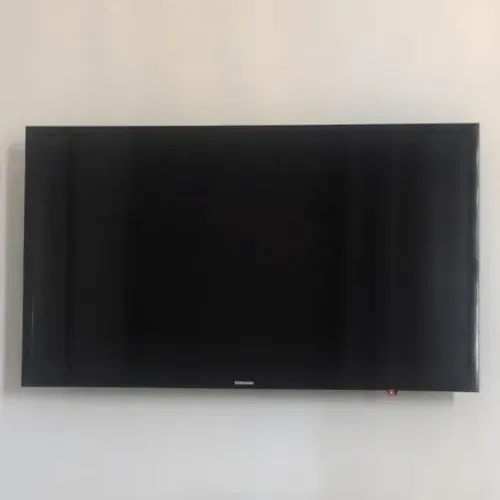 TV SMART SANSUMG 32 C/ CONTROLE