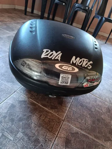 Baú givi 45 litros !