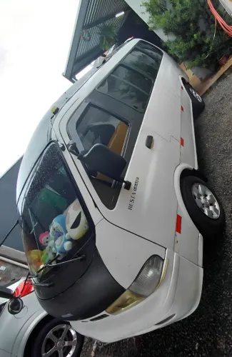 Kia Motors Besta GS Grand 3.0 8V 16L Diesel 2001
