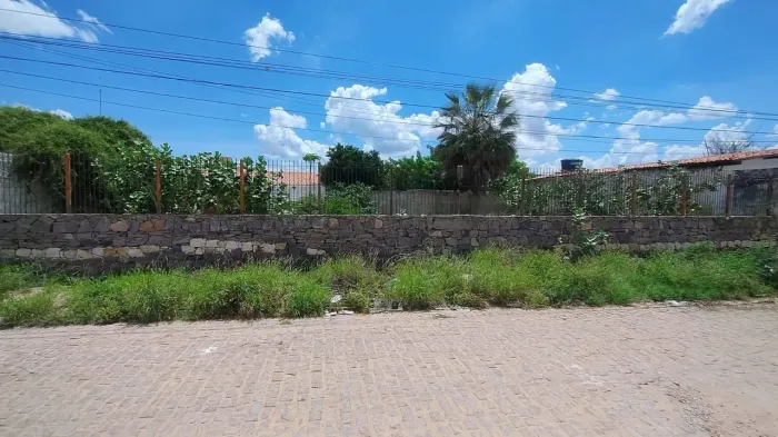 VENDO - LOTES - BAIRRO COUNTRY CLUB - JUAZEIRO-BA