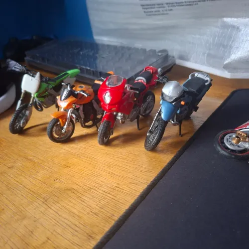 Miniaturas Originais Maisto Motocicletas