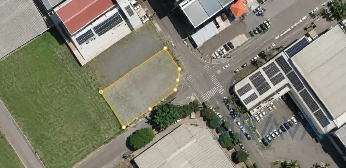 Terreno Comercial à Venda ou para Locação Distrito Industrial João Narezzi Indaiatuba-SP