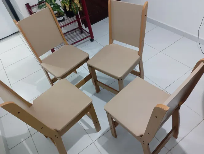 Conjunto de 4 cadeiras para salar de jantar