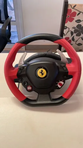 Thrustmaster Ferrari 458 Spider - Volante de corrida para Xbox Series X|S e Xbox One e PC