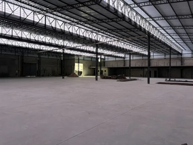 Terreno: 3000m², Área Construída: 3300m², Zoneamento: ZM Terreno: 3000m², Área Construída: