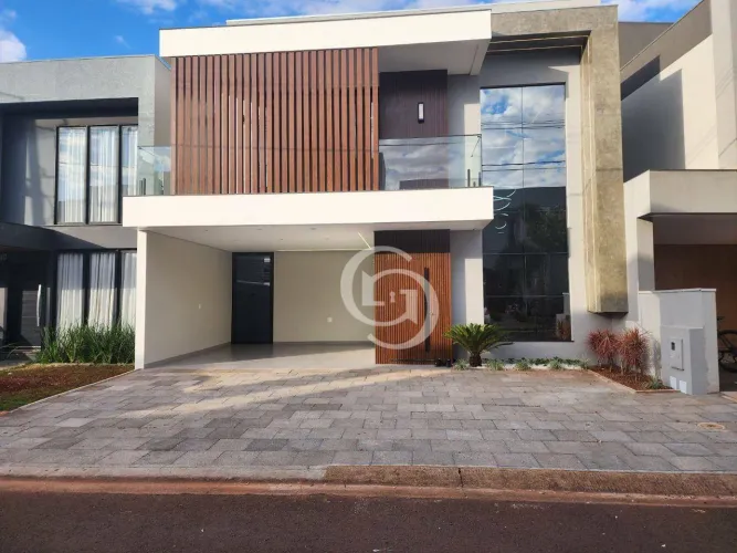Sobrado em Condomínio Fechado com 3 Suítes e Piscina, com 180m², à venda por R$1.350.000,0