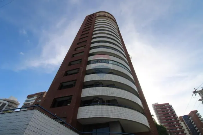 Apartamento Espetacular no Edifício Port Des Lilas