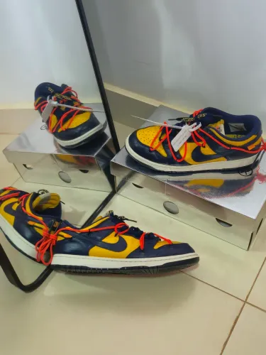 Dunk Off-White Michigan
