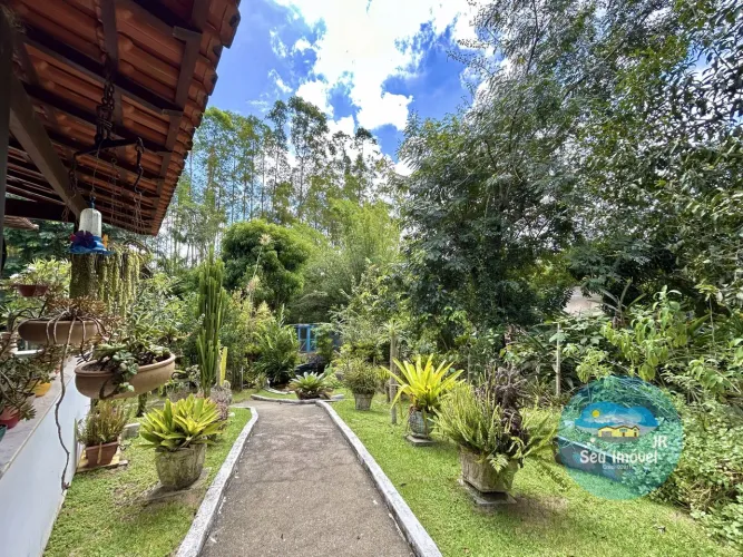 EXCELENTE SÍTIO CINEMATOGRÁFICO com 37.000m² de área total